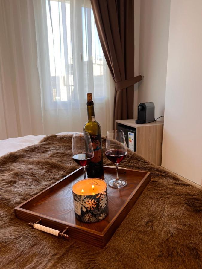 B. Equine Range Hotel Narlidere Dış mekan fotoğraf