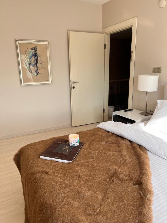 B. Equine Range Hotel Narlidere Dış mekan fotoğraf