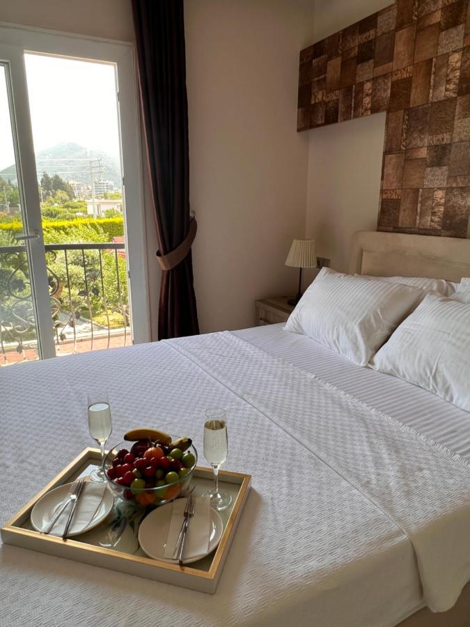 B. Equine Range Hotel Narlidere Dış mekan fotoğraf